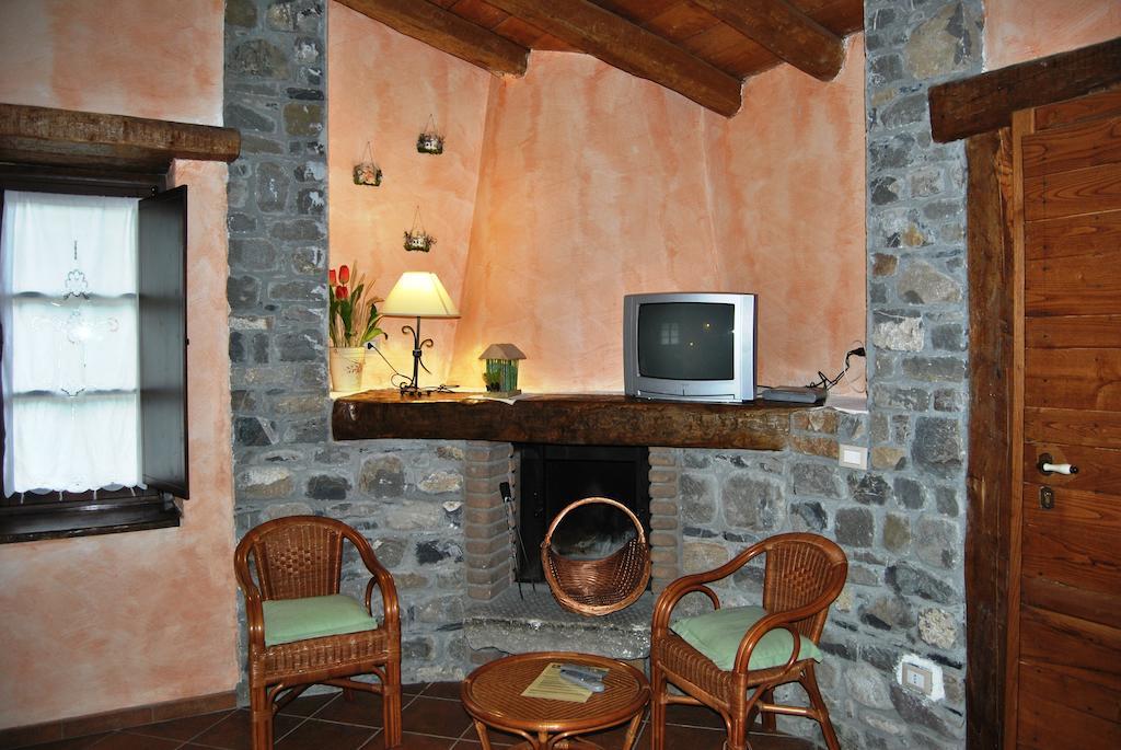 Le Macine Del Confluente Bed & Breakfast Badalucco Exterior photo