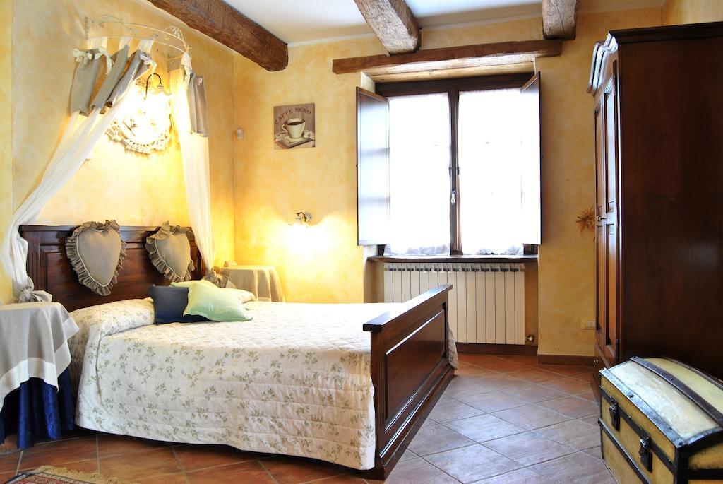Le Macine Del Confluente Bed & Breakfast Badalucco Room photo