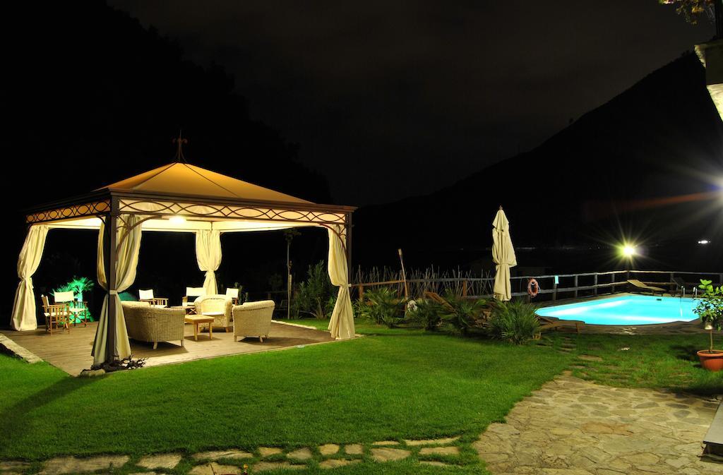 Le Macine Del Confluente Bed & Breakfast Badalucco Exterior photo