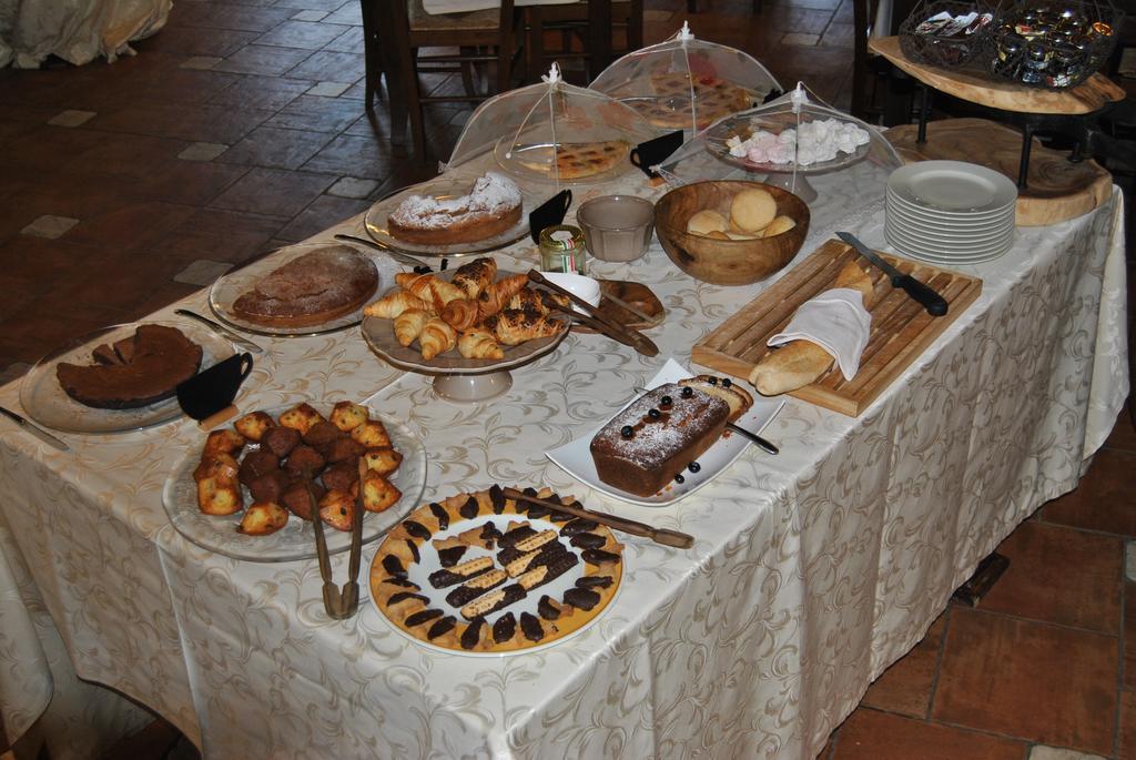 Le Macine Del Confluente Bed & Breakfast Badalucco Exterior photo