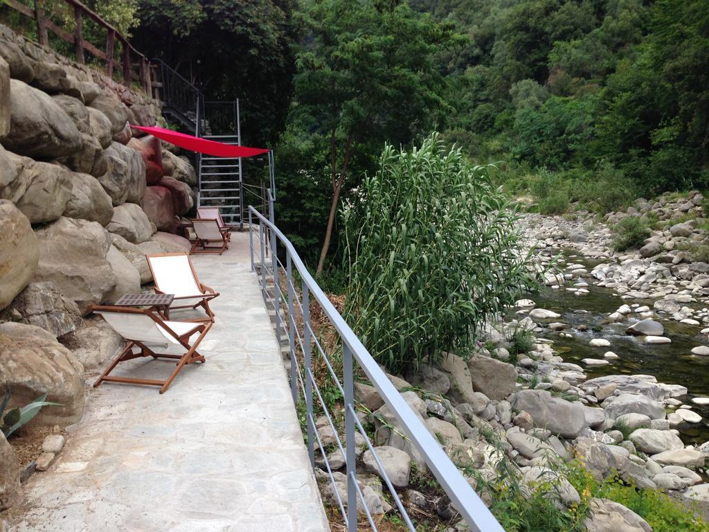 Le Macine Del Confluente Bed & Breakfast Badalucco Exterior photo